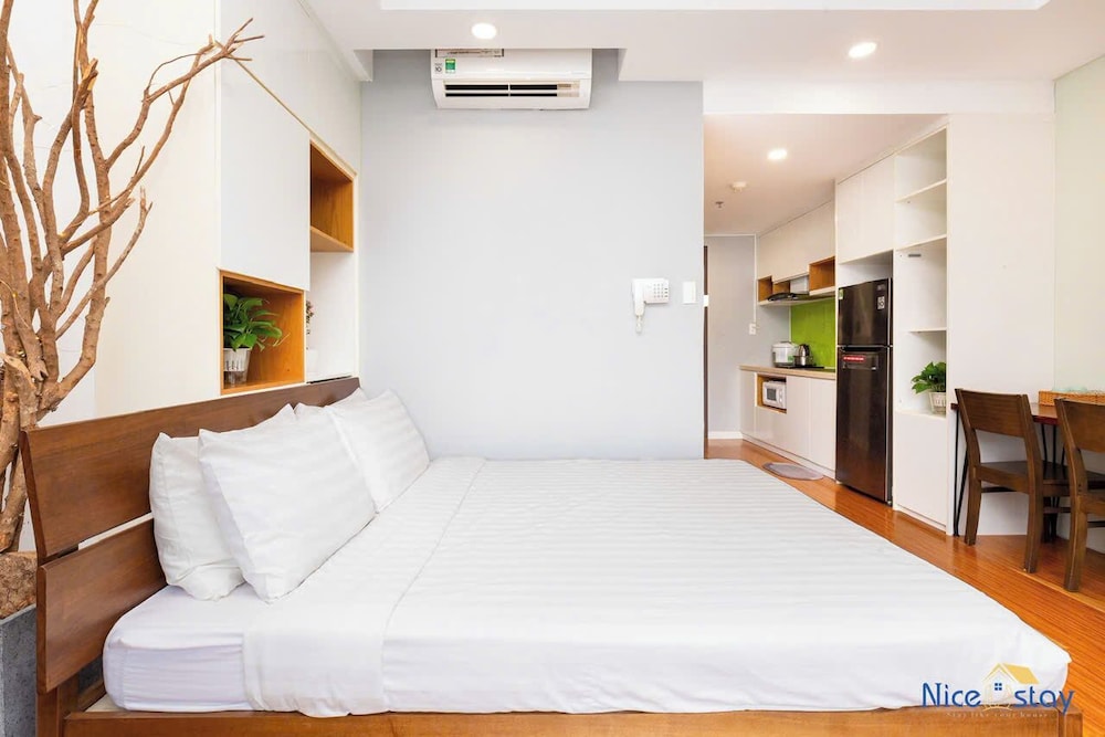 Nice Apartments near Tan Son Nhat Airpot