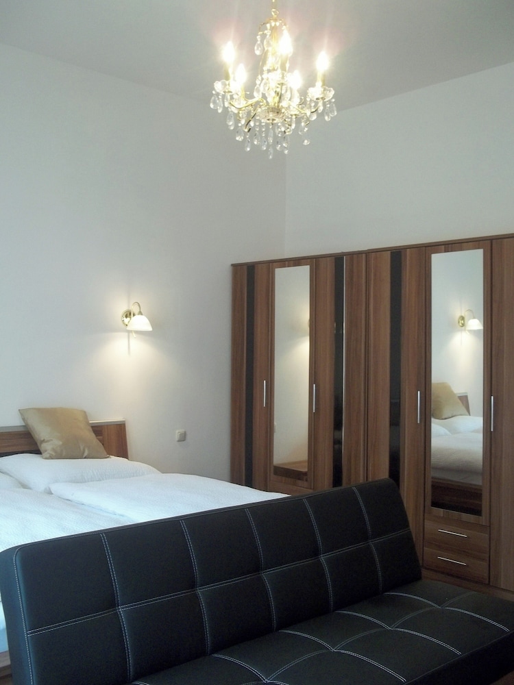 Villa Wellspacher - Renovated 19th Century Villa