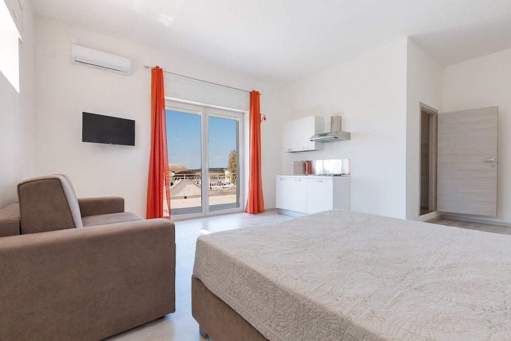 2265 Il Dormiglione view 2