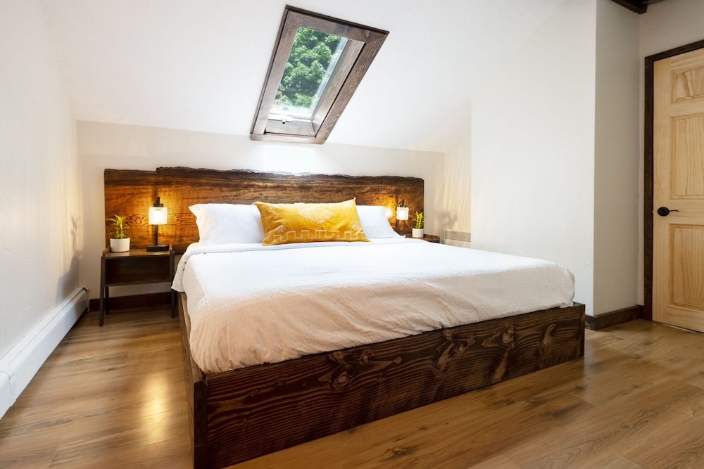 Lazy Acres Farm And Suites view 3