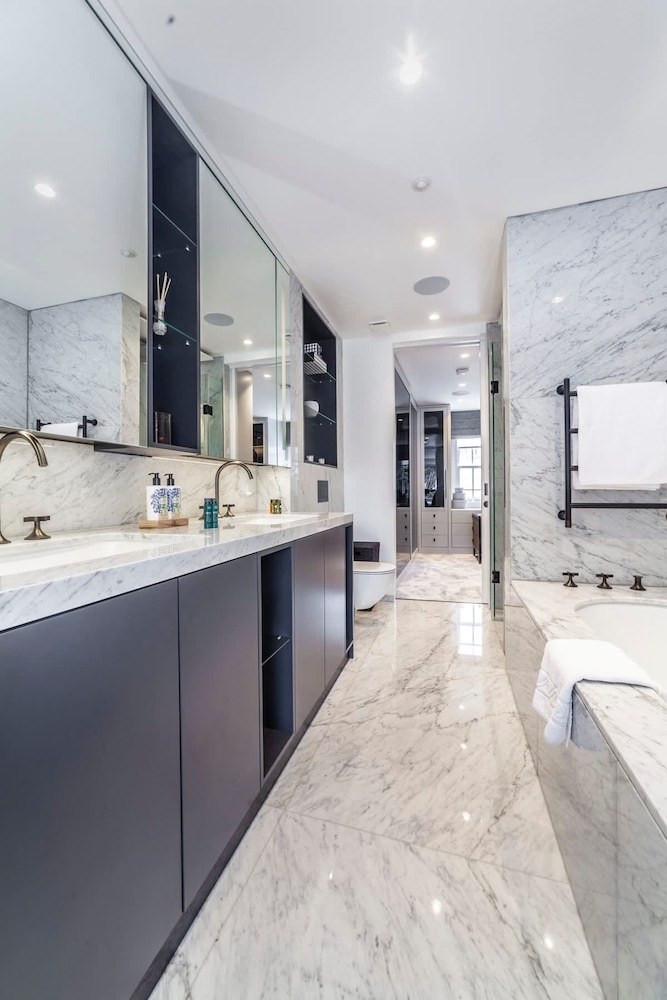 Luxury 3 BDR House With Garden Next to Battersea Park