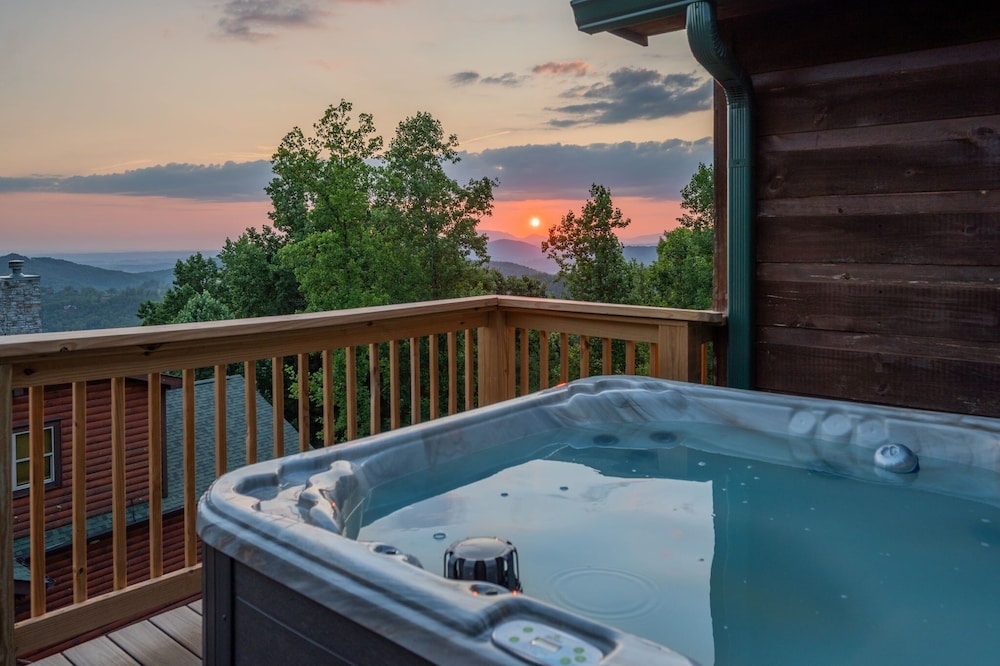Retreat In The Smokies 3 Bedroom Home