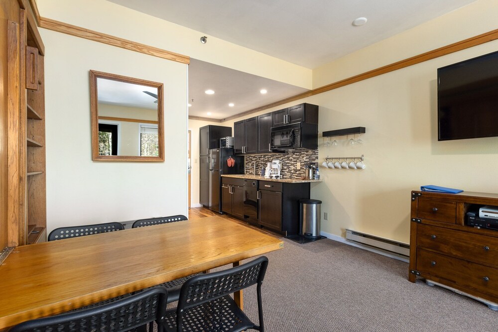Keystone Ski Resort CO - Slopeside Lodging