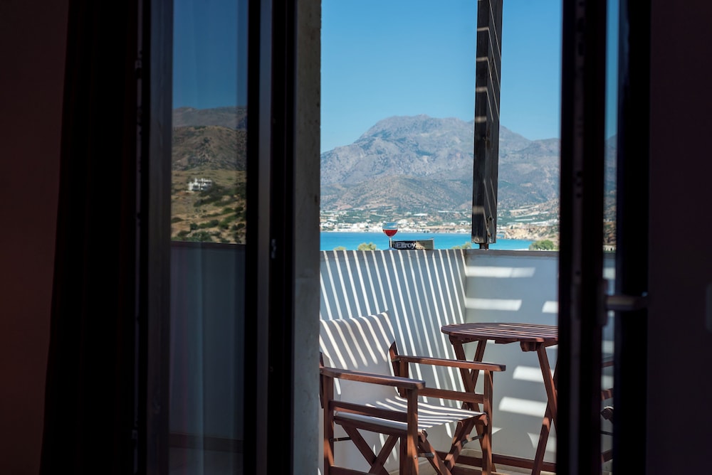 Crete Essence Villas – Lagkada
