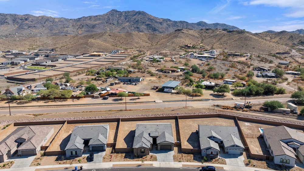 Quiet Quarter in Laveen Village