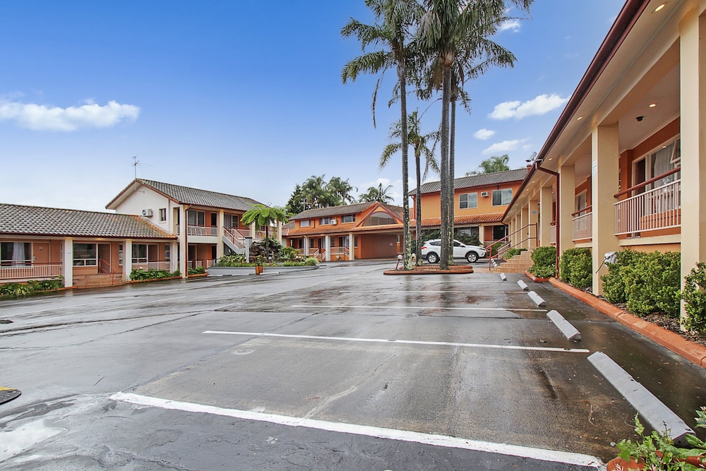 Engadine Motor Inn