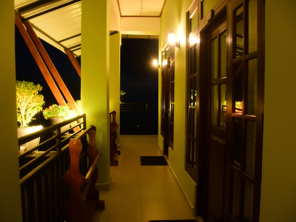 Grand View Guest House & Restaurant