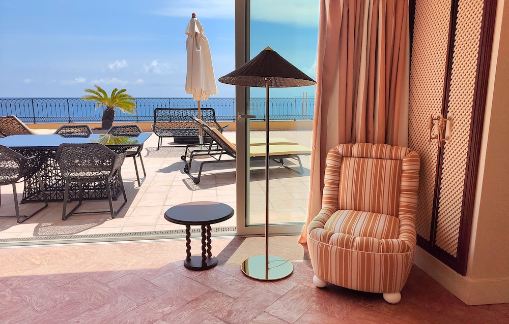 Hôtel La Pérouse Nice 10