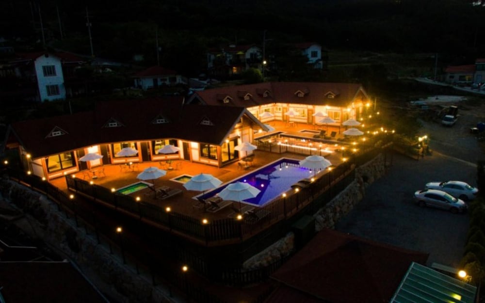 Sancheong Pongdang Pool Villa view 3