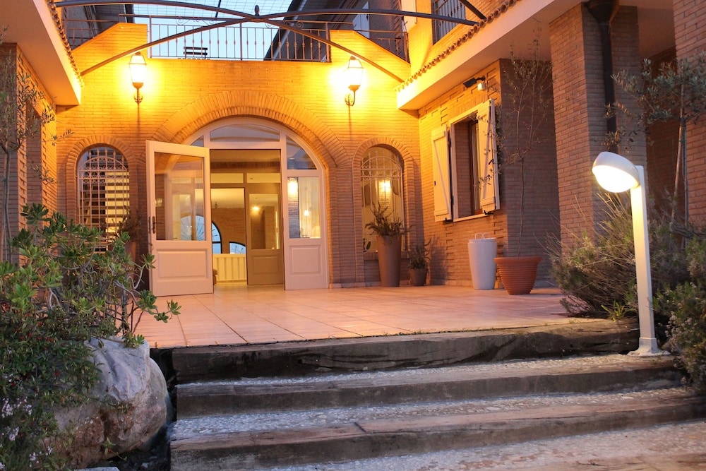 Le Nicchie Guest House