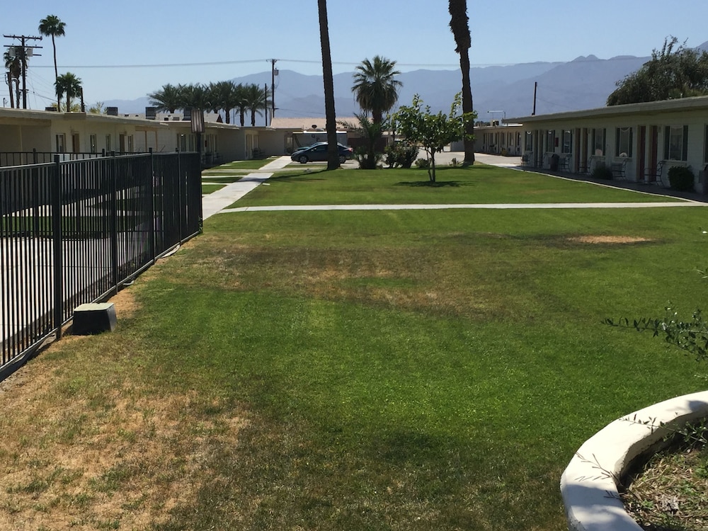 Western Sands Motel