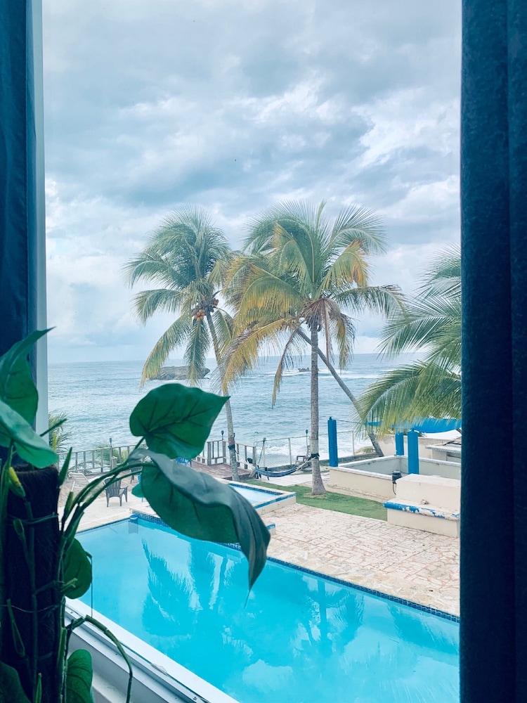 Ventana al Atlantico at Arecibo 681 Ocean Drive