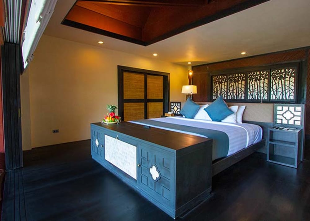 Cauayan Island Resort
