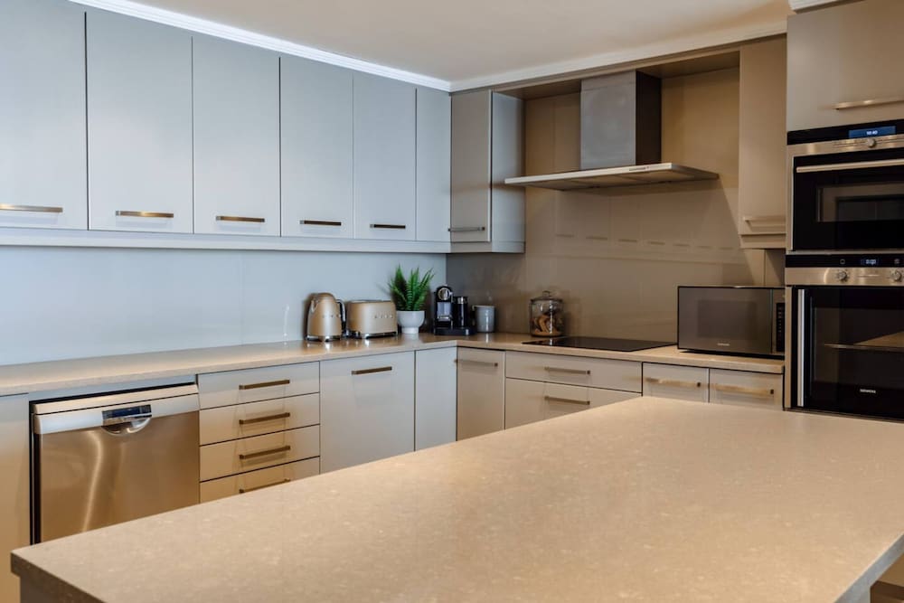 Bantry Place - Luxury Apartment