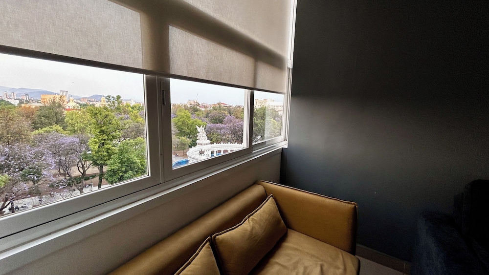 2 Bedrooms View Bellas Artes Centro