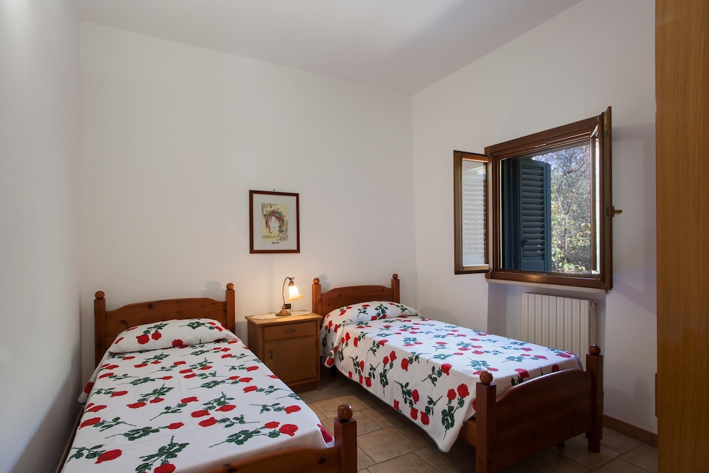 Villa Degli Dei with garden and pool photo 4