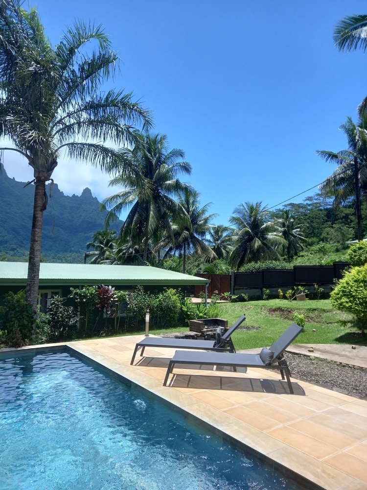 Moorea - Paopao Pool Mountain