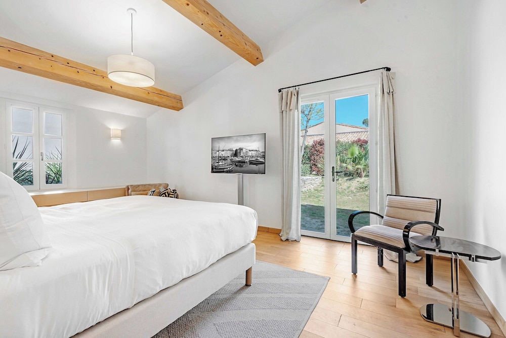 Exceptional Villa- AC- 5br-10p- Baie des Canebiers