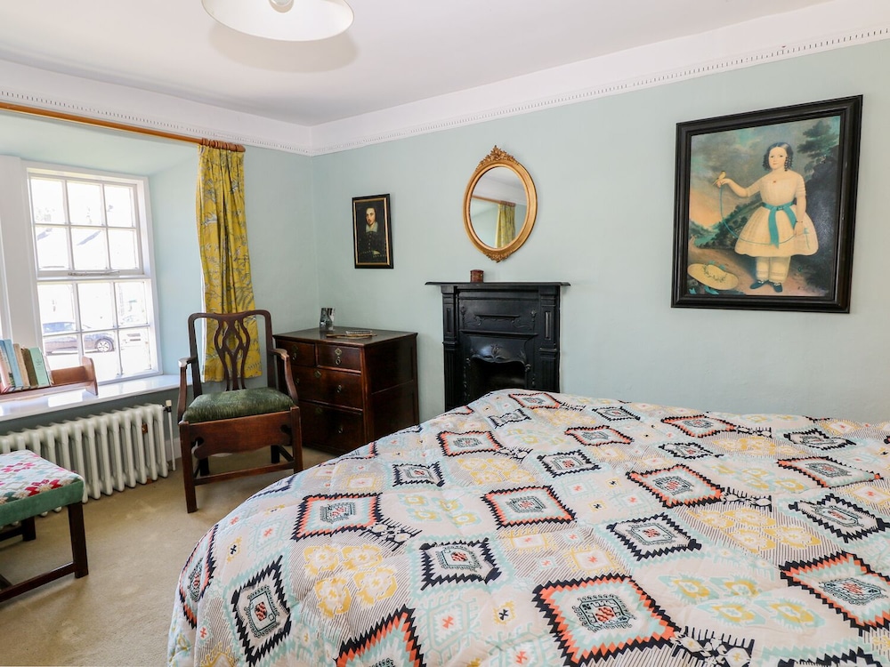 Ivy Cottage view 5
