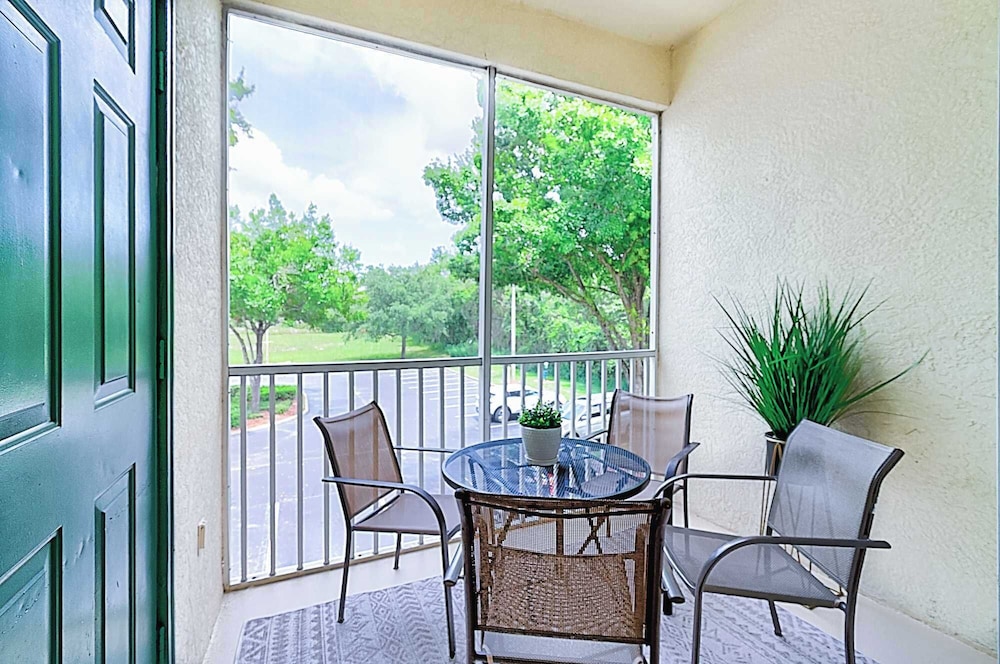 8908 Family Fun in Kissimmee Spacious 4-bedroom Apartment Near Theme Parks