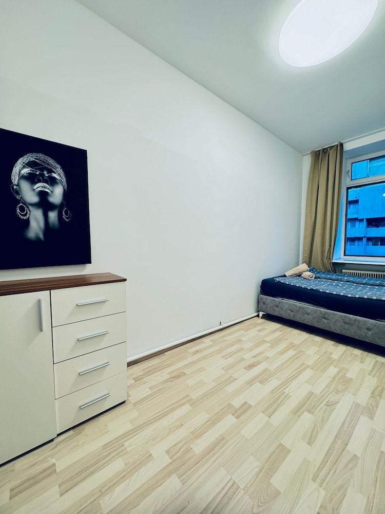 3BR Stay for 6P Near FAC Platz