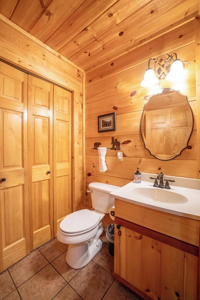 Smoky Bear Cabin