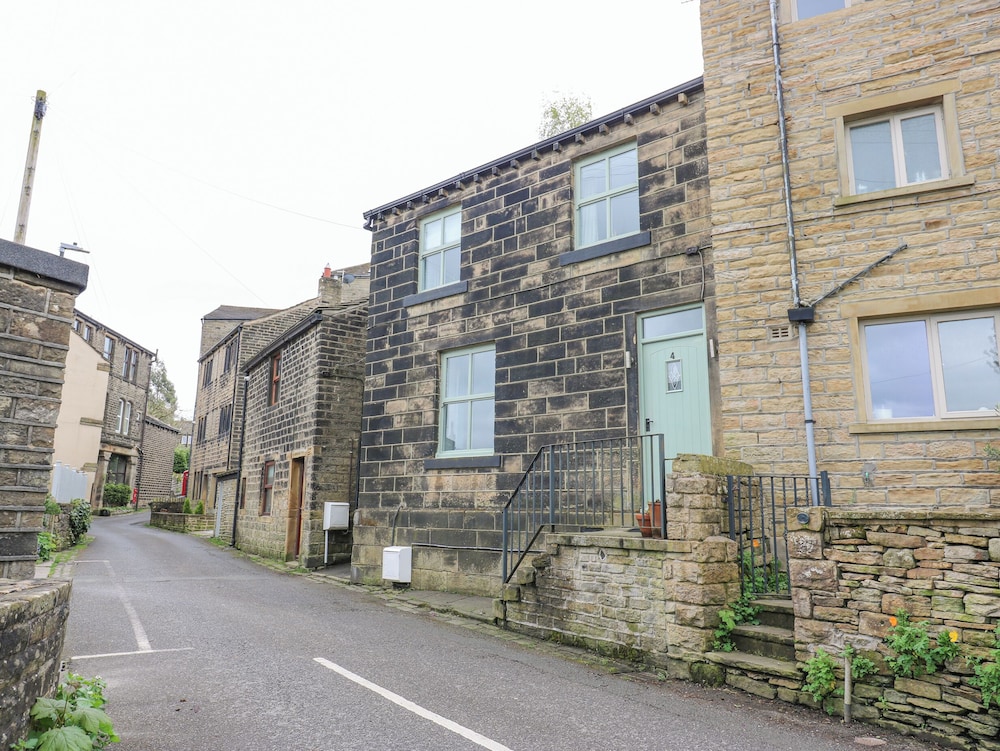 Bumble Cottage