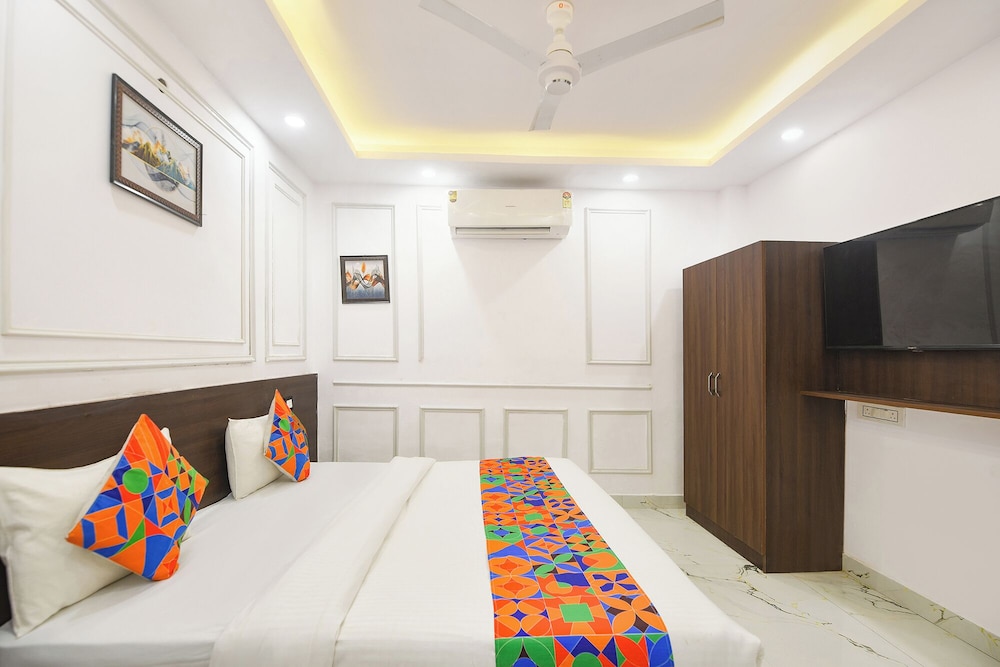 Fabhotel Dream Stay Inn