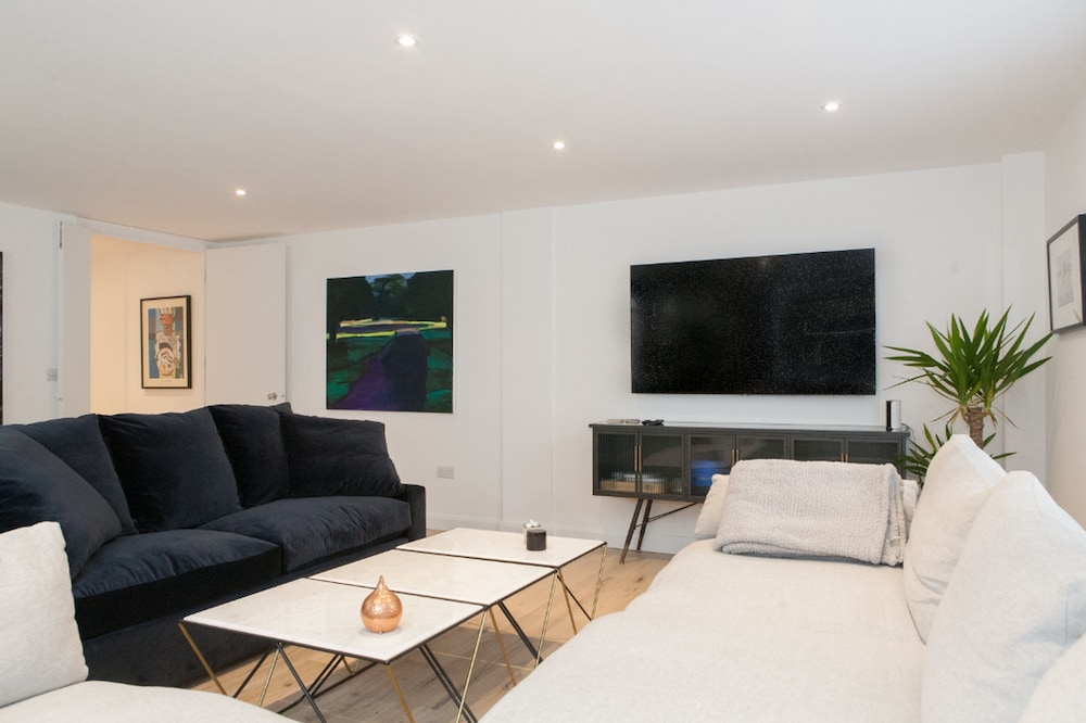 Shoreditch - Immaculate 2 Bedrooms Flat For 6