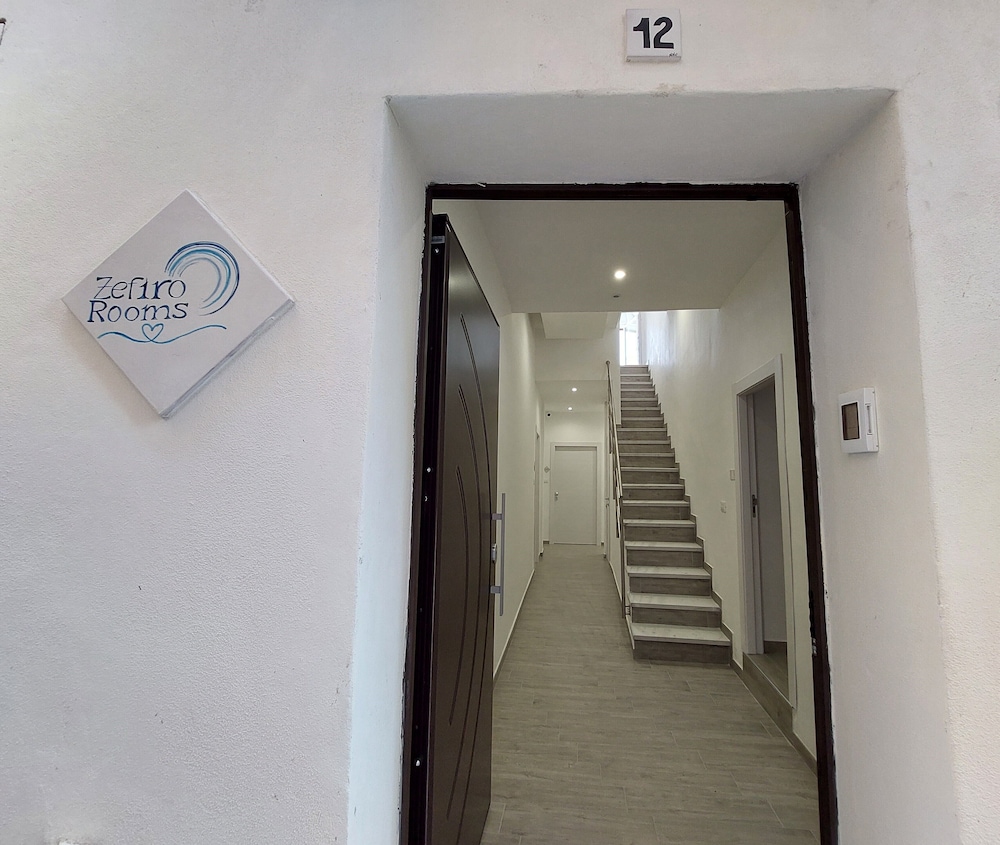 Zefiro Rooms