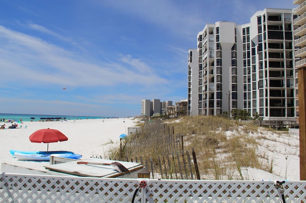 Pelican Beach Terrace 1203