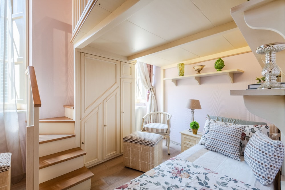 Timeless Palazzo in Lucca