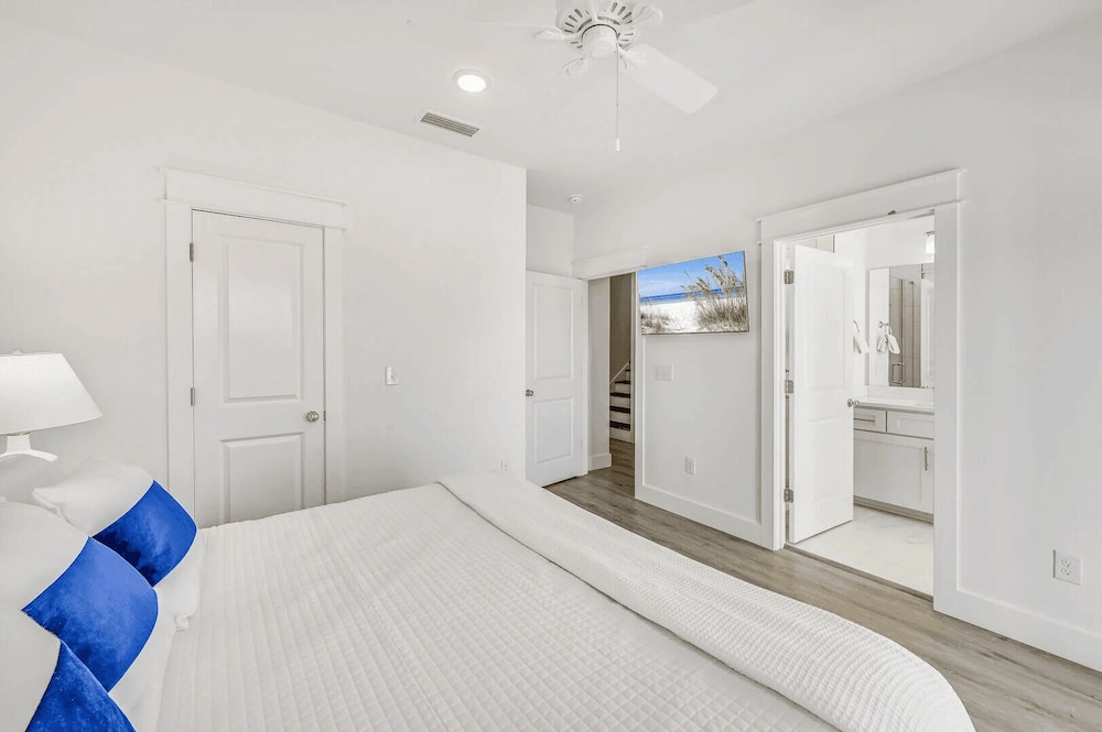 Newly Built, Walk to Dune Allen Beach, Pool 30A Ocean Pearl by Avantstay