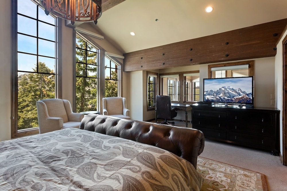Stag Lodge at Deer Valley Resort - Three Bedroom Residence with Spa #13 3 Condo