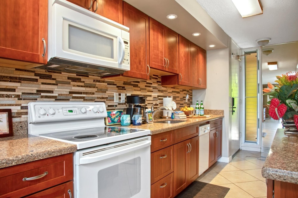 Maui Kaanapali Villas Collection by KBM - 3 Units (c152/b242/c247)