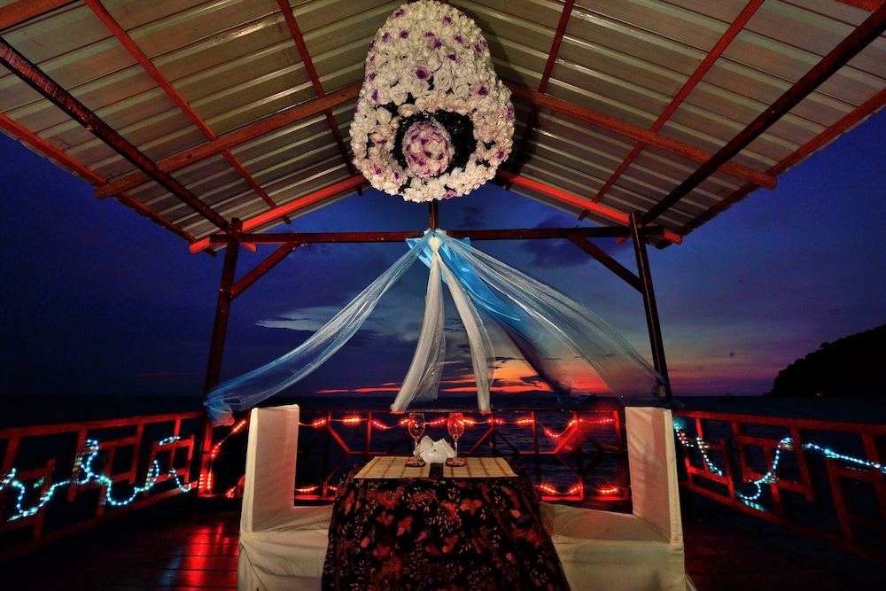 Sari Pacifica Hotel, Resort & Spa Lang Tengah