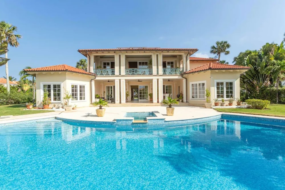 Hideaway Beach Properties by Caribe Stays