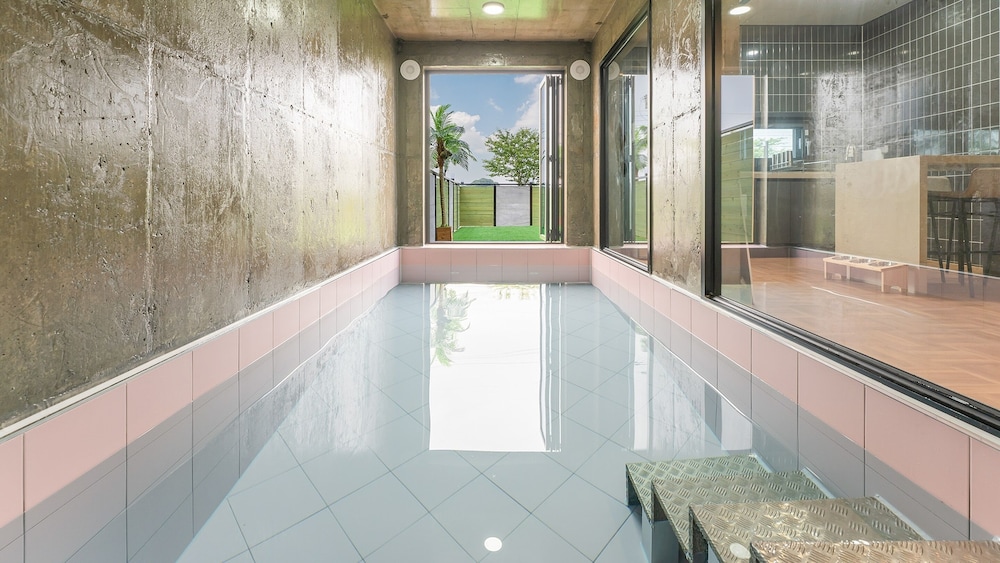 Taean Aloha Oe Pet Pool Villa
