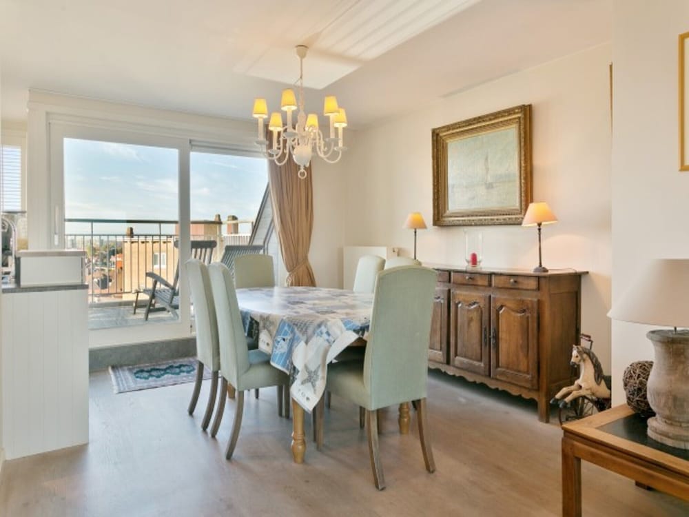 Duplex in Knokke-heist With Sea Views