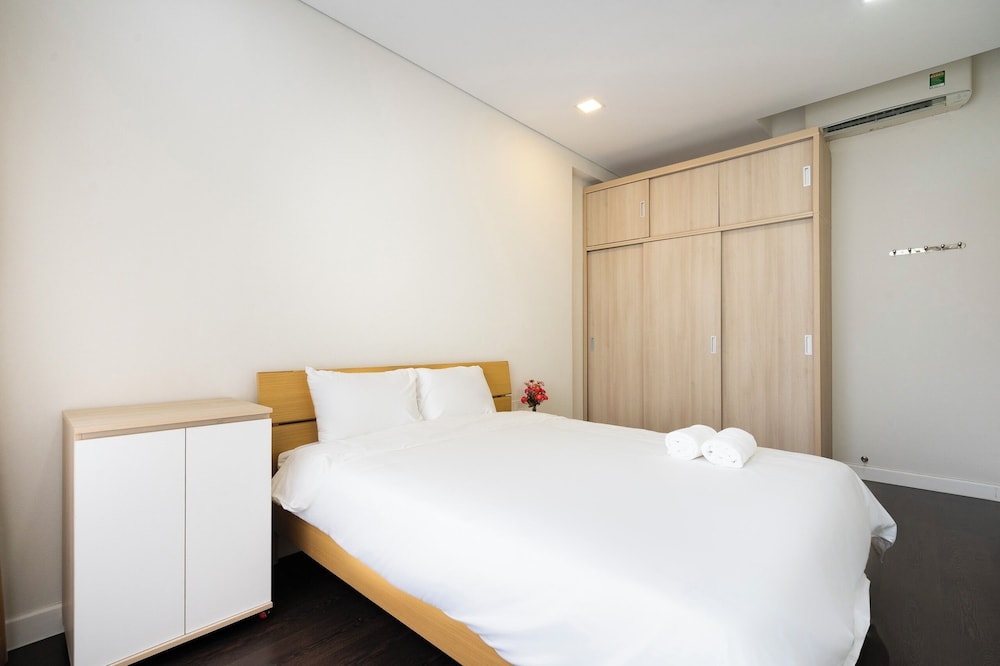 Apartment near Tan Son Nhat Airpot