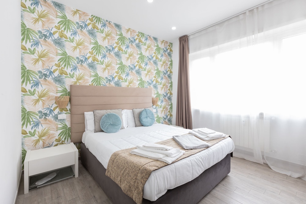 247 LuxuryRooms
