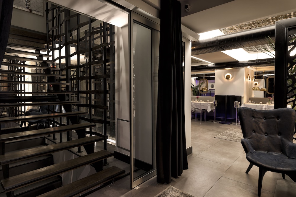 Nabu Hotel - Image 21