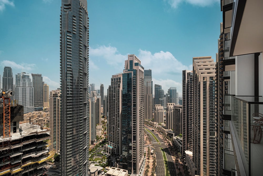 Burj Crown Lux Apartment by Dubai Mall
