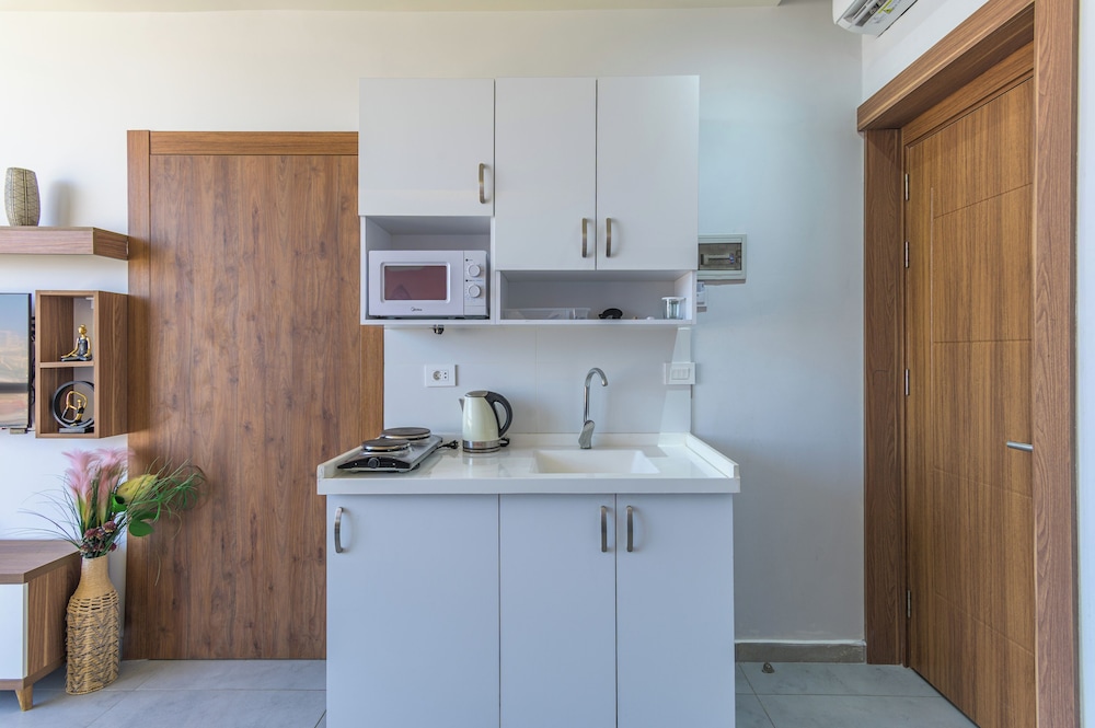 Gate 9 Tower -Studios & Apts Mar Mikhael