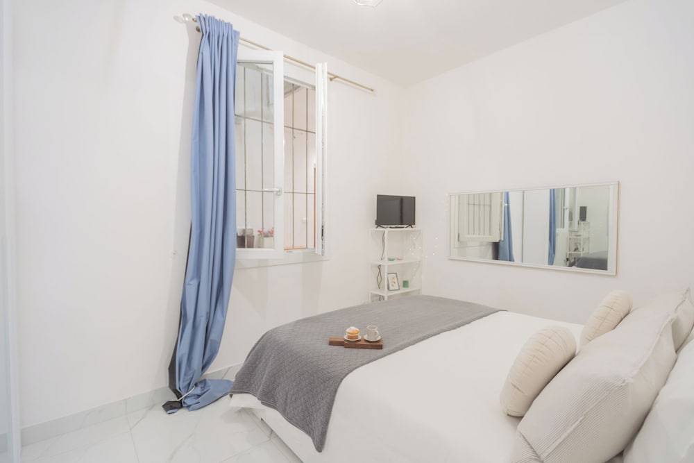 Luce Apartment by Rent all Como