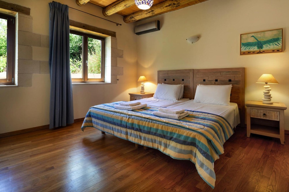 Charming Holiday Home in Maheri