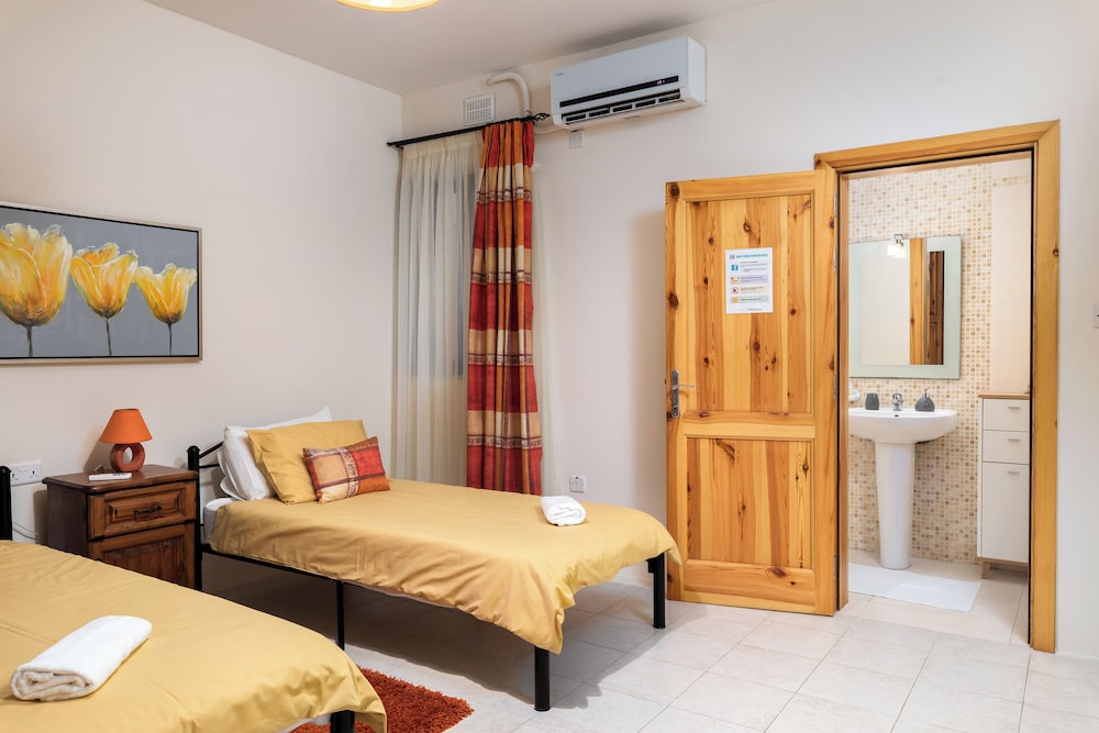 Spacious & Cosy APT - Msida Uni Heights