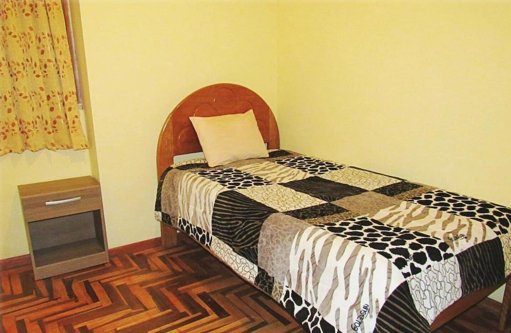 Amigos Del Mundo Guesthouse
