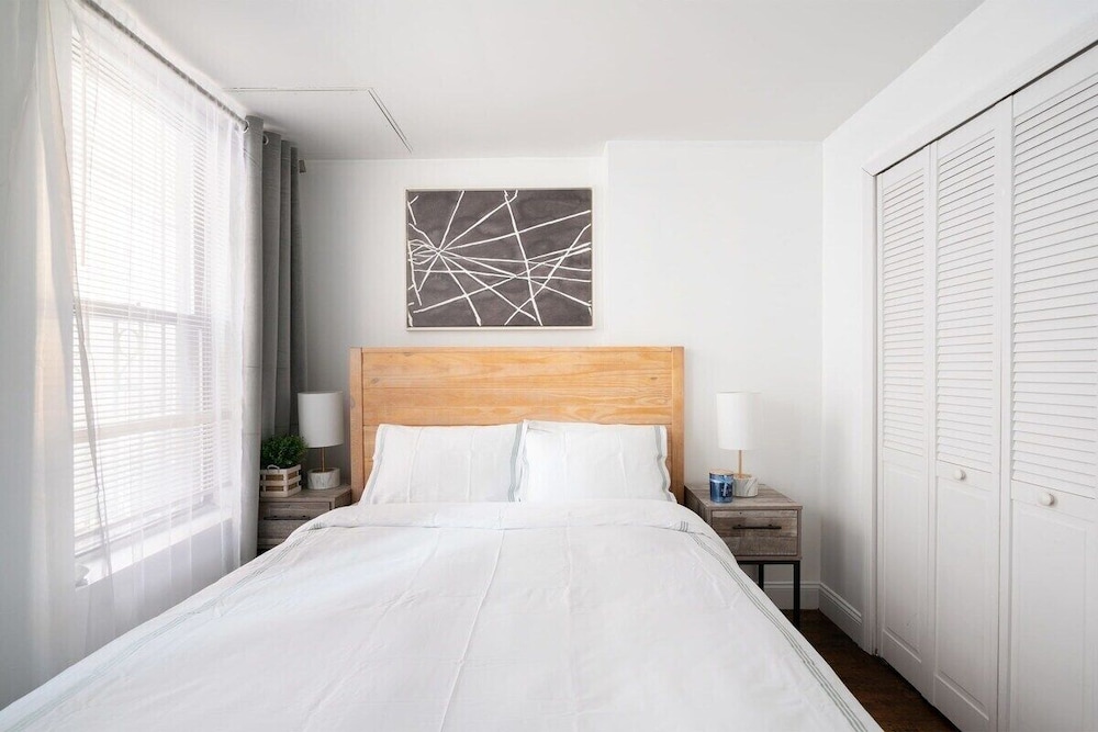 1435 UES Apartment
