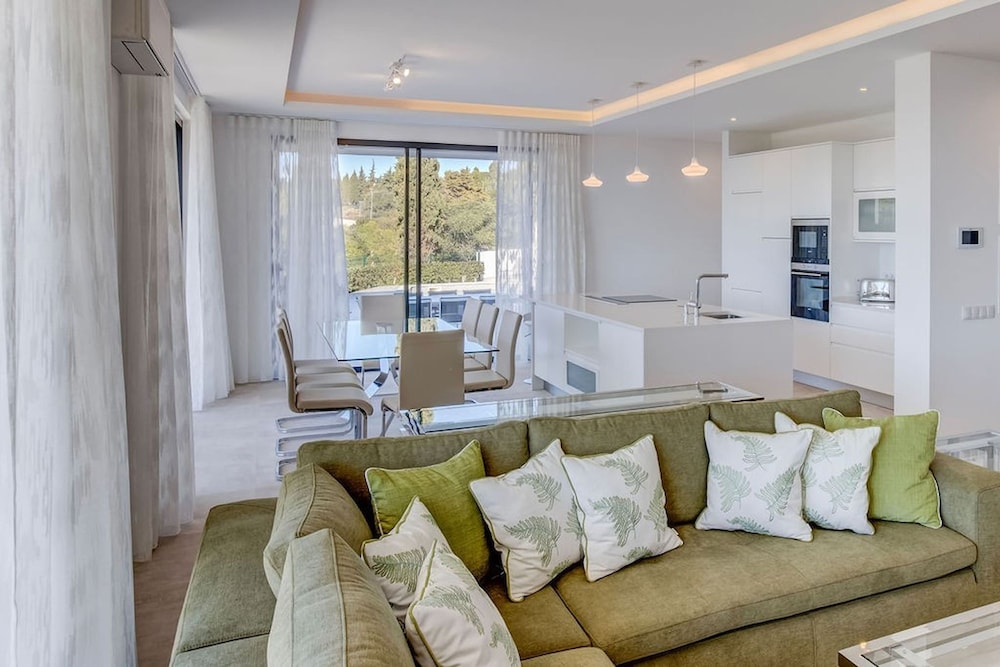 Villa Centeanes Luxury Villa Enviable Position s